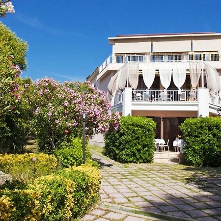 I Tre Leoni Affittacamere Civitavecchia Zewnętrze zdjęcie
